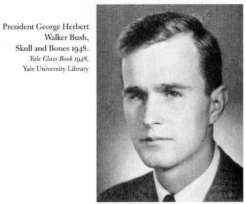 5) Foto de George Bush padre como miembro de Skull and Bones.