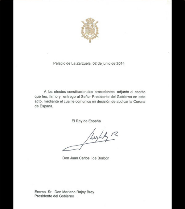 La Reina Sofía regresa de Bilderberg y el Rey Juan Carlos abdica
